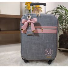 Produção de Mala Maternidade Exclusiva Cinza com Laço